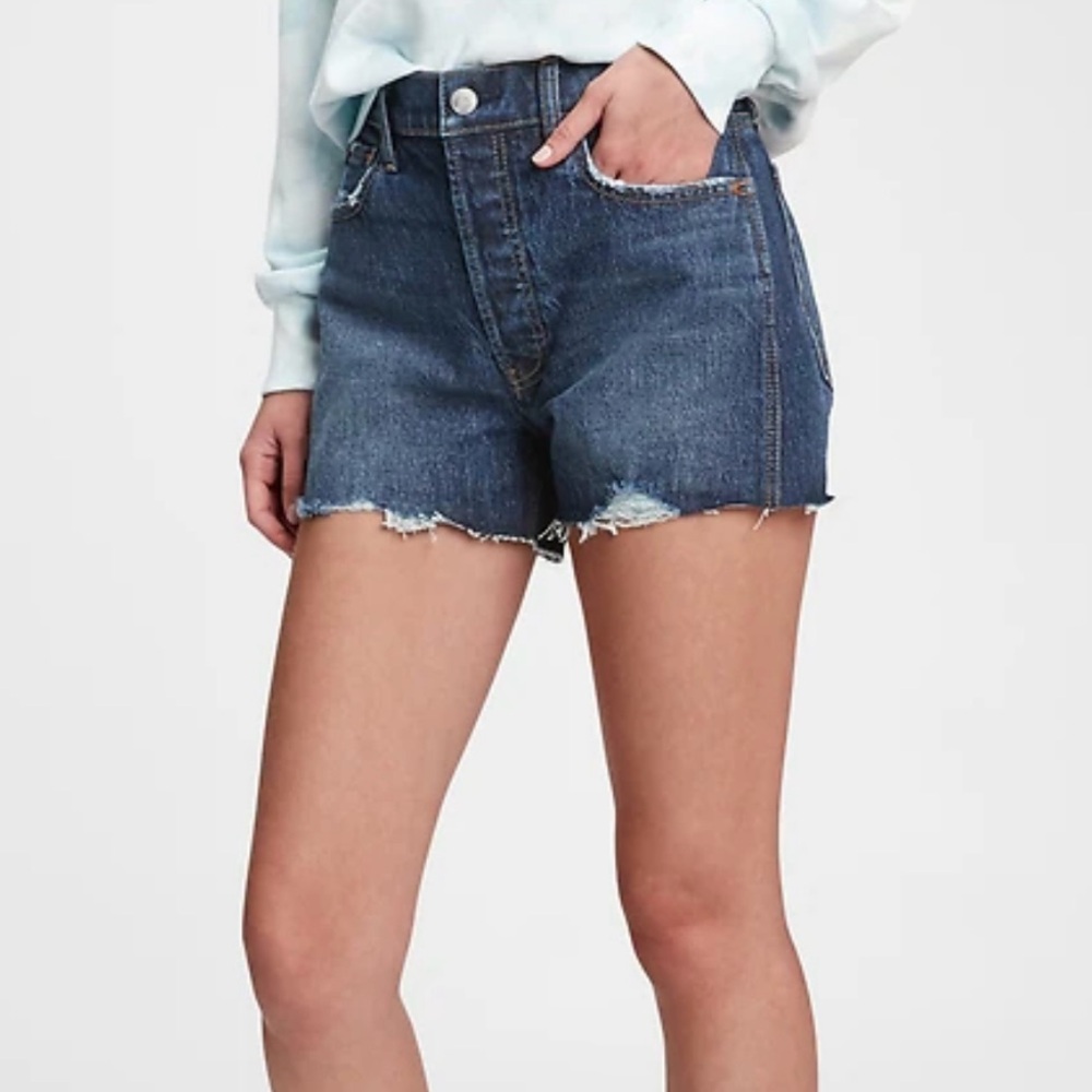 GAP High Rise Cheeky 3” Inseam Distressed Dark Indigo Denim Shorts size 28 / 6
